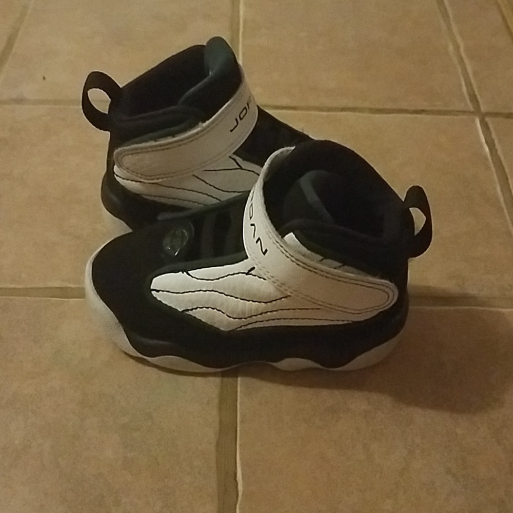 Shoes - Picture 2 of 2